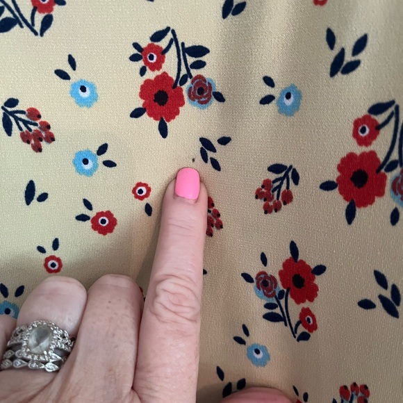 Women’s LuLaRoe 2xl sleeveless yellow w/ flowers maxi dress $13 - Picture 6 of 7